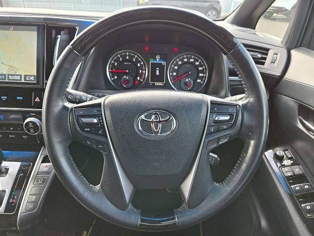 TOYOTA VELLFIRE 2017