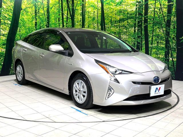 TOYOTA PRIUS 2016