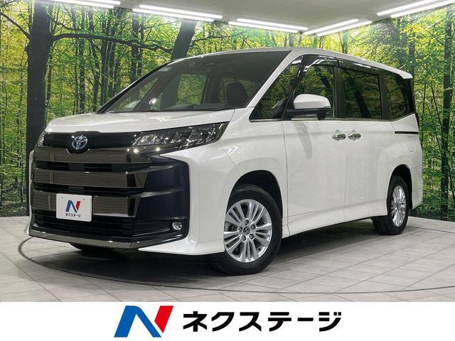 TOYOTA NOAH HYBRID 4WD 2022