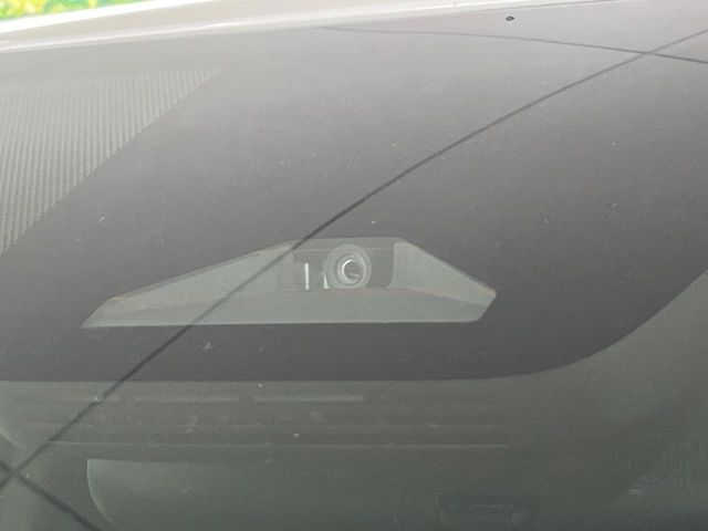 TOYOTA NOAH HYBRID 4WD 2022