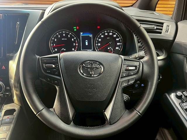 TOYOTA VELLFIRE 2021