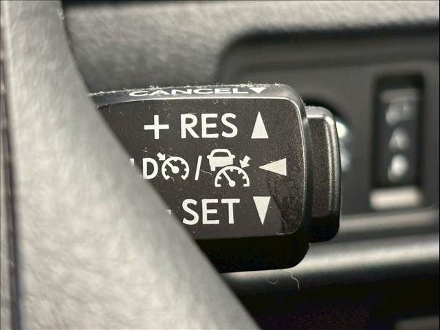 TOYOTA LANDCRUISER PRADO 2023