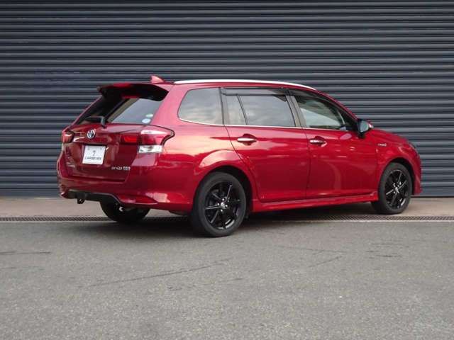 TOYOTA COROLLA FIELDER HYBRID 2017