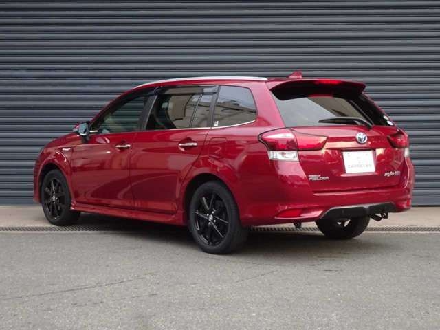 TOYOTA COROLLA FIELDER HYBRID 2017