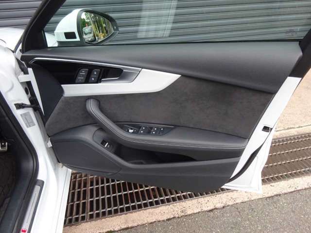 AUDI AUDI A4 AVANT 2021