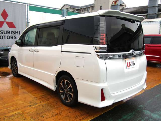 TOYOTA VOXY 2020
