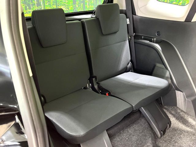 TOYOTA SIENTA HYBRID 2025