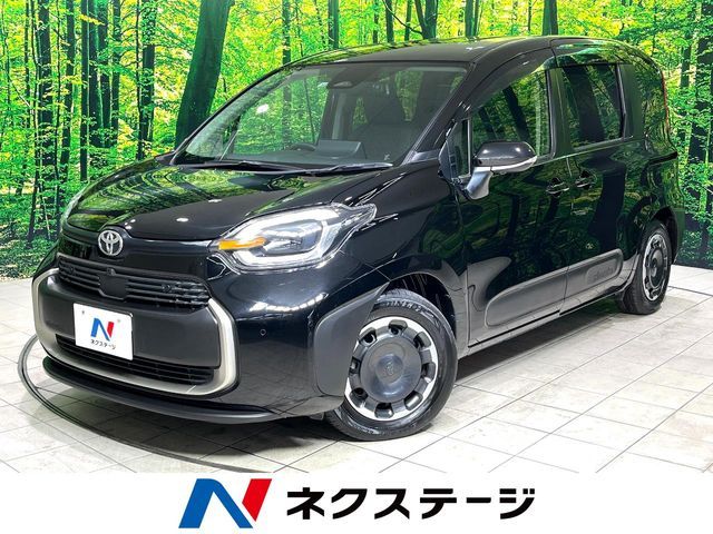 TOYOTA SIENTA HYBRID 2022