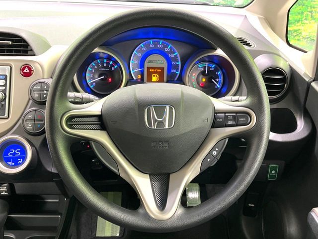HONDA FIT HYBRID 2011
