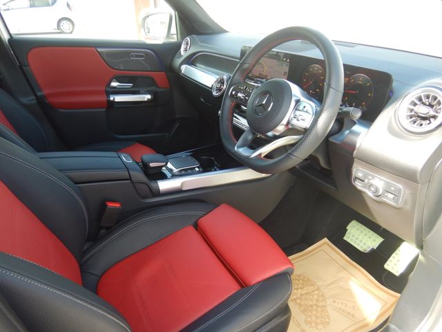 MERCEDES BENZ MERCEDES BENZ GLB 2022