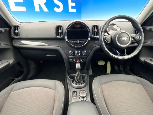 BMW BMW MINI ONE CROSSOVER 2018