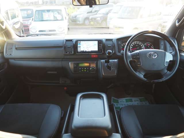 TOYOTA HIACE van 4WD 2020
