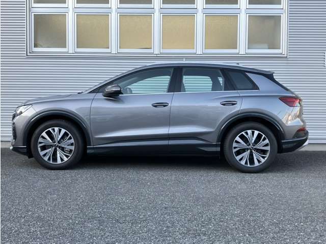 AUDI AUDI Q4 e-tron 2025