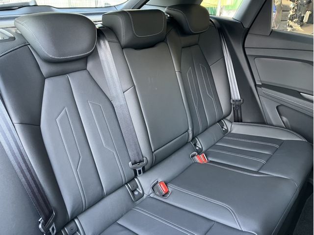 AUDI AUDI Q4 e-tron 2025