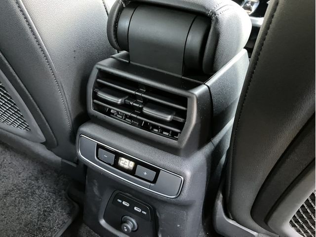 AUDI AUDI Q4 e-tron 2025