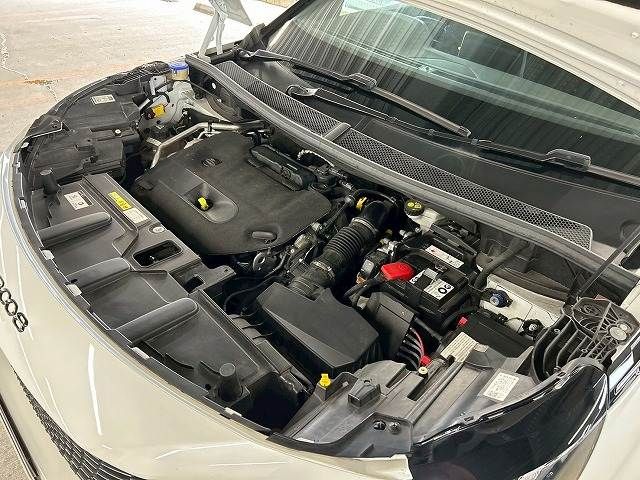 PEUGEOT PEUGEOT 3008 2023