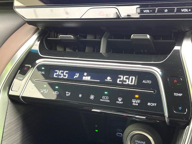 TOYOTA HARRIER 2WD 2024