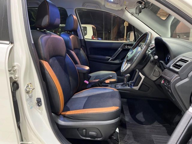 SUBARU FORESTER 2017