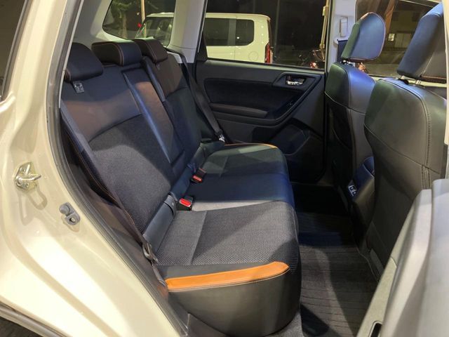 SUBARU FORESTER 2017