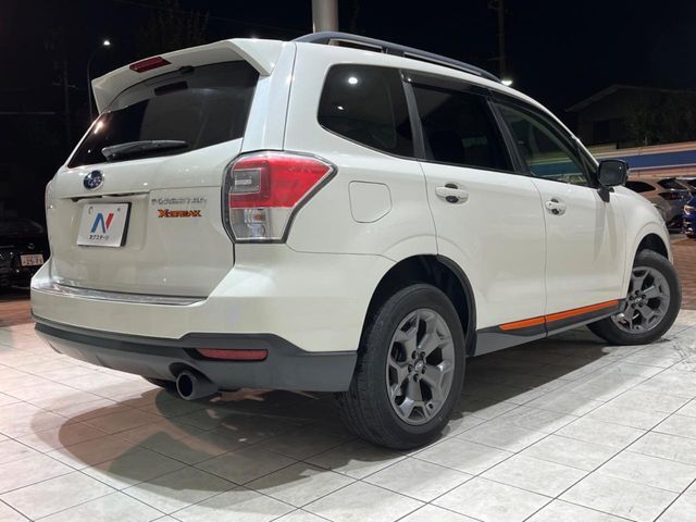SUBARU FORESTER 2017