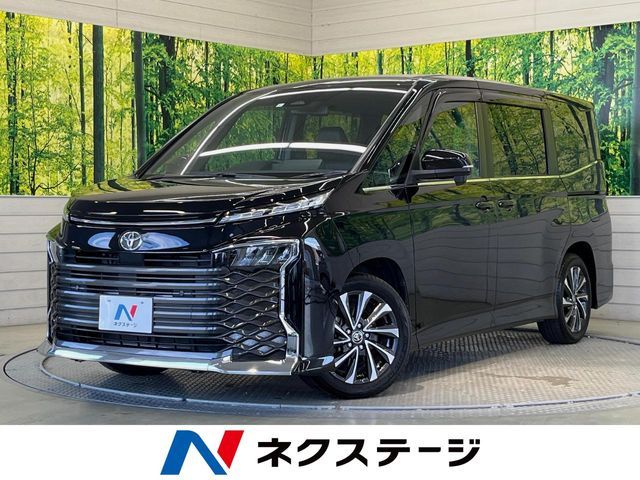 TOYOTA VOXY 2023