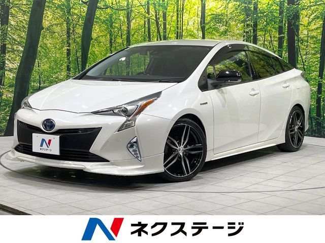 TOYOTA PRIUS 2018