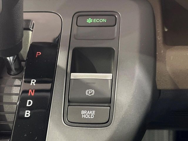 HONDA FREED e:HEV 2025