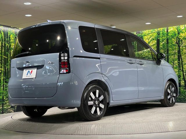 HONDA FREED e:HEV 2025