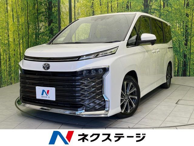 TOYOTA VOXY 2025