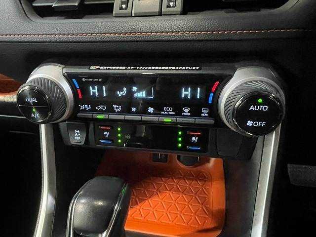 TOYOTA RAV4 4WD 2023