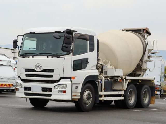 NISSAN DIESEL Quon 2013