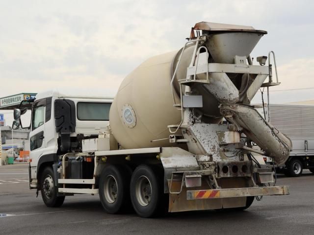 NISSAN DIESEL Quon 2013