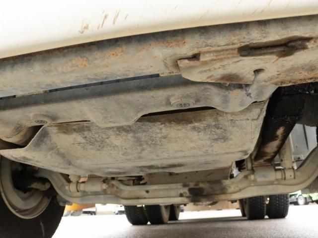 NISSAN DIESEL Quon 2013