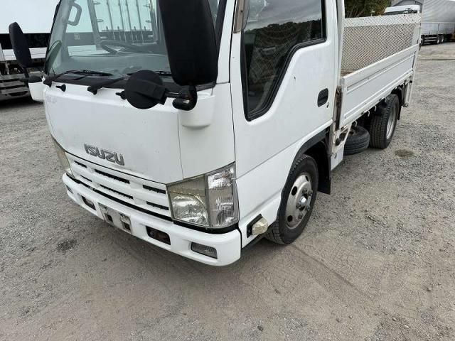 ISUZU ELF 2010