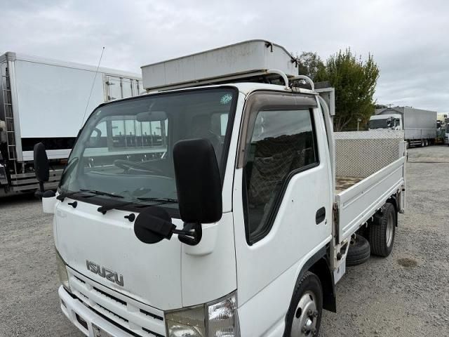 ISUZU ELF 2010