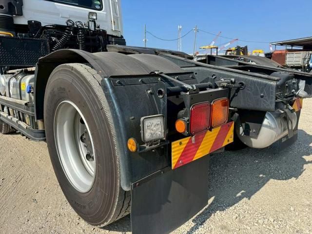 NISSAN DIESEL Quon 2015