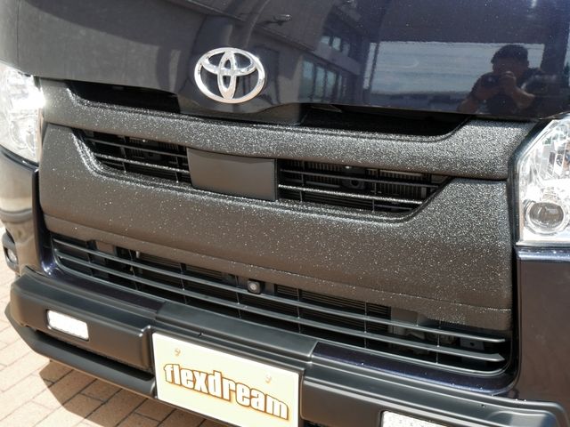 TOYOTA HIACE van 4WD 2022