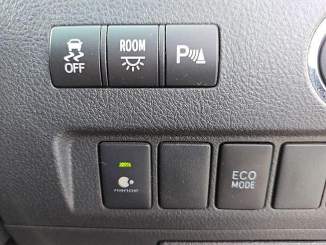 TOYOTA VELLFIRE 2014