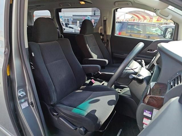 TOYOTA VELLFIRE 2014