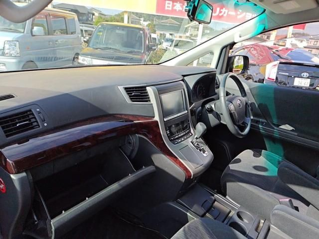 TOYOTA VELLFIRE 2014