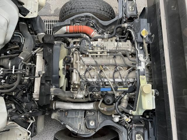 MITSUBISHI CANTER 2014