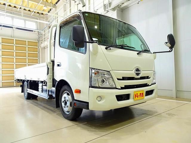 HINO DUTRO 2020