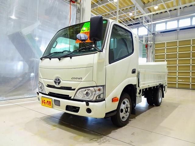 TOYOTA DYNA 2025