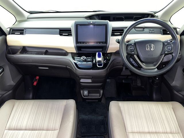 HONDA FREED HYBRID 2017