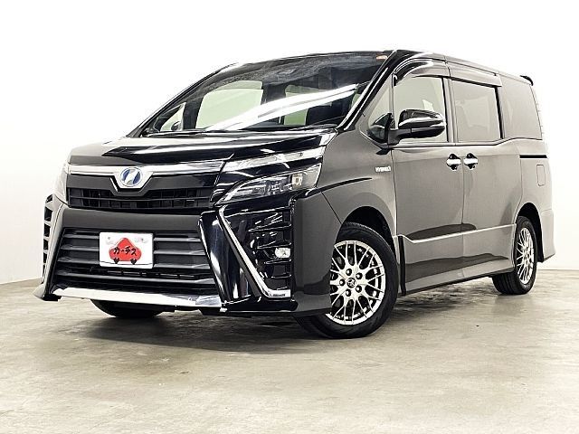 TOYOTA VOXY HYBRID 2018