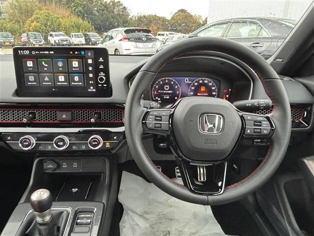 HONDA CIVIC hatchback 2025