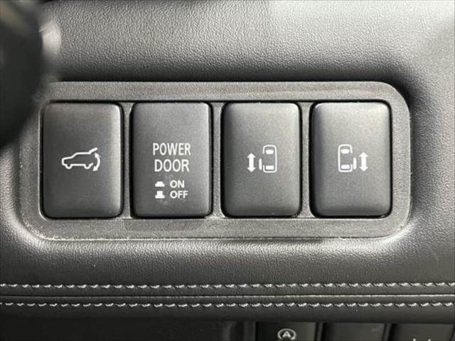 MITSUBISHI DELICA D:5 4WD 2020