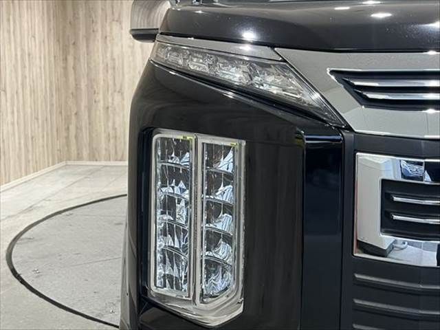 MITSUBISHI DELICA D:5 4WD 2020