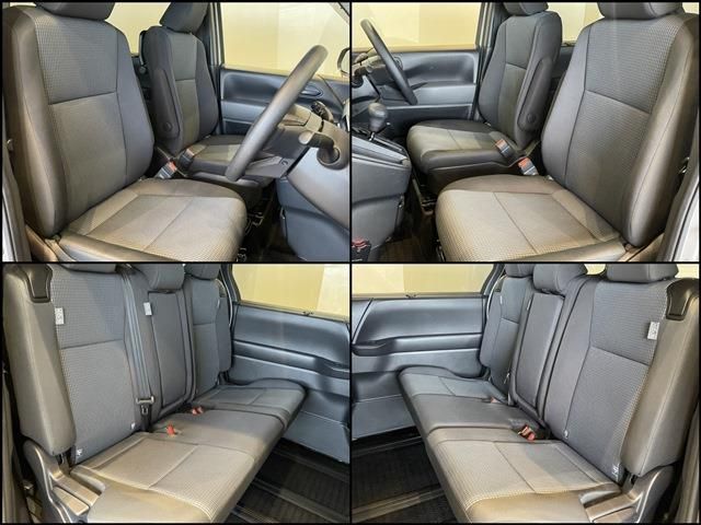 TOYOTA NOAH HYBRID 2023