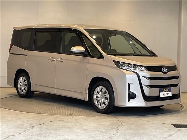 TOYOTA NOAH HYBRID 2023